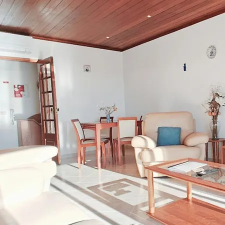 Apartment Grannys Ocean View Near And Old Town Lagos