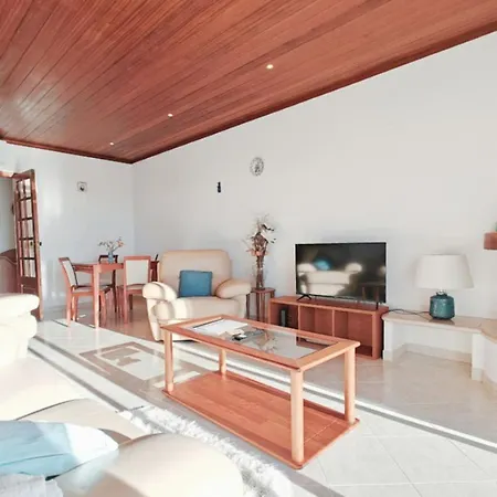 Apartment Grannys Ocean View Near And Old Town